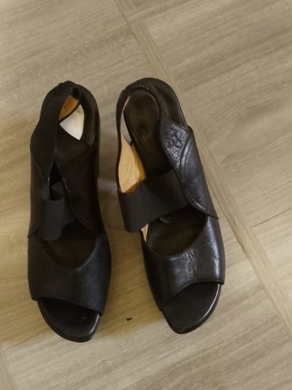 John Fluevog Black Peep-Toe Heeled Sandals US 8.5